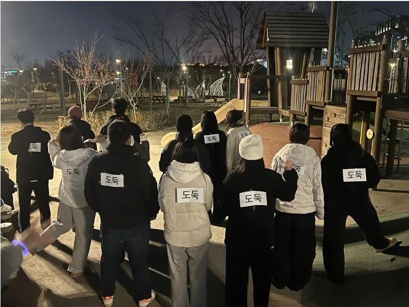 런닝맨처럼 역할표 붙여두기